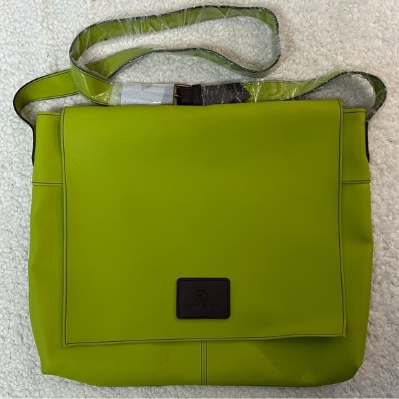glenroyal chic Handbags - Glenroyal Chic Handcrafted in Scotland Apple Green Crossbody Bag Satchel